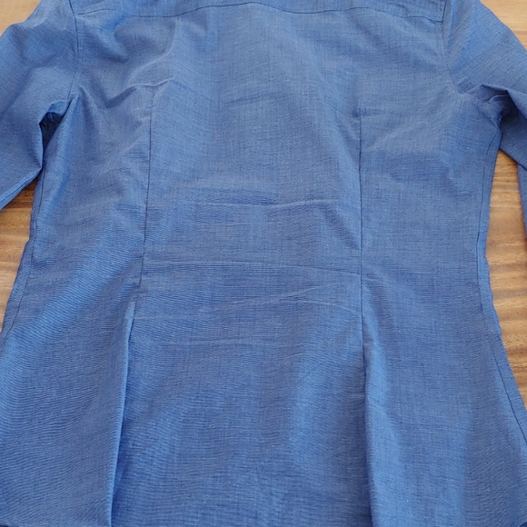 Banana Republic Women's Button Shirt Size 2 - Picture 5 of 6